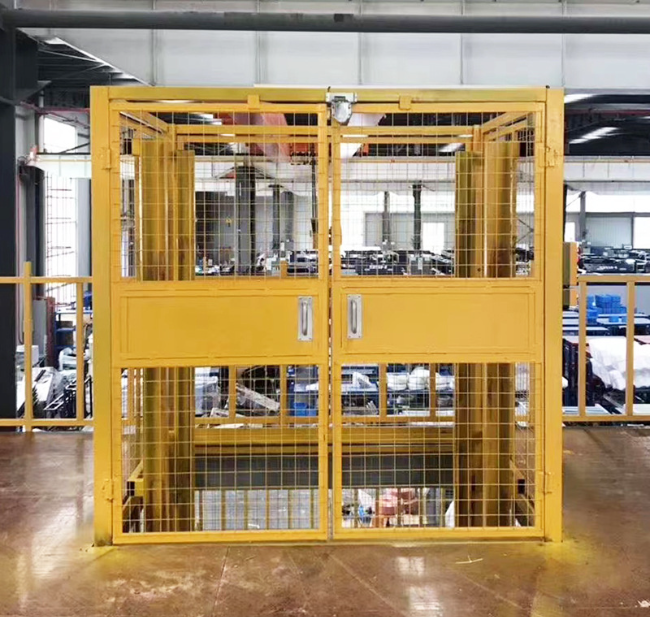 安源智能导轨式升降机亮相